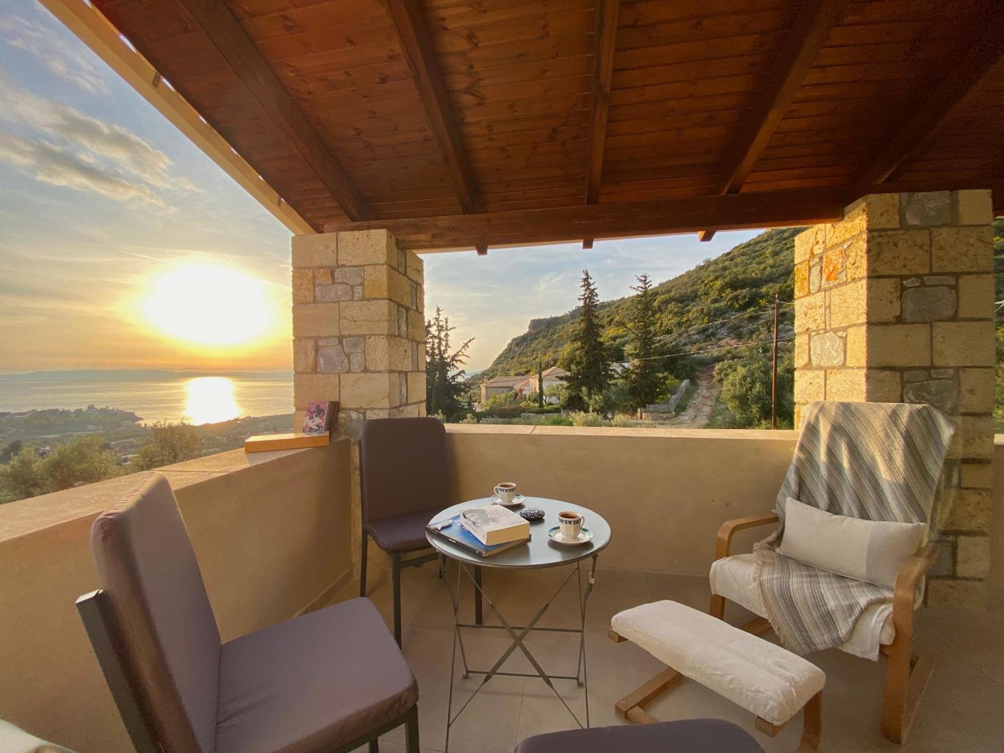 Horizon Mani - Seaview Family Friendly House *