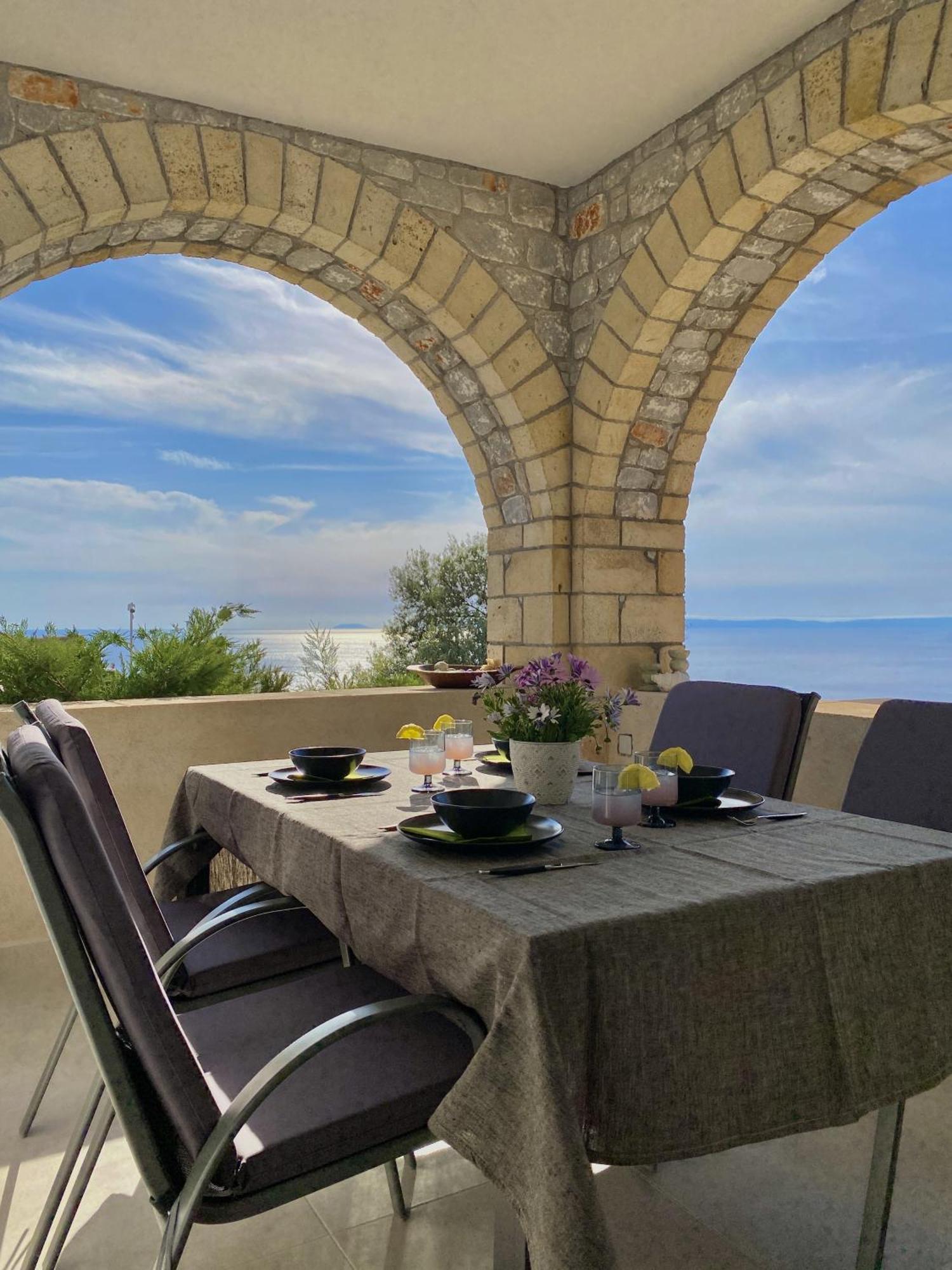 Horizon Mani - Seaview Family Friendly House Holiday home